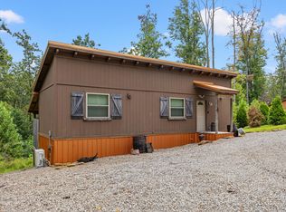 4523 Amos Ridge Rd, Frenchburg, KY 40322