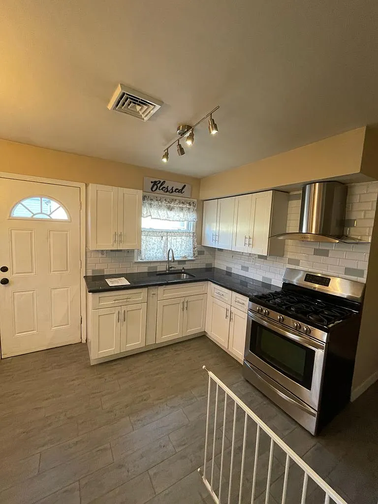 4 bed, $3,800 — Photo 4