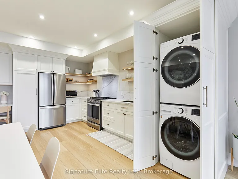 30 Amesbury Dr #2 — Photo 24