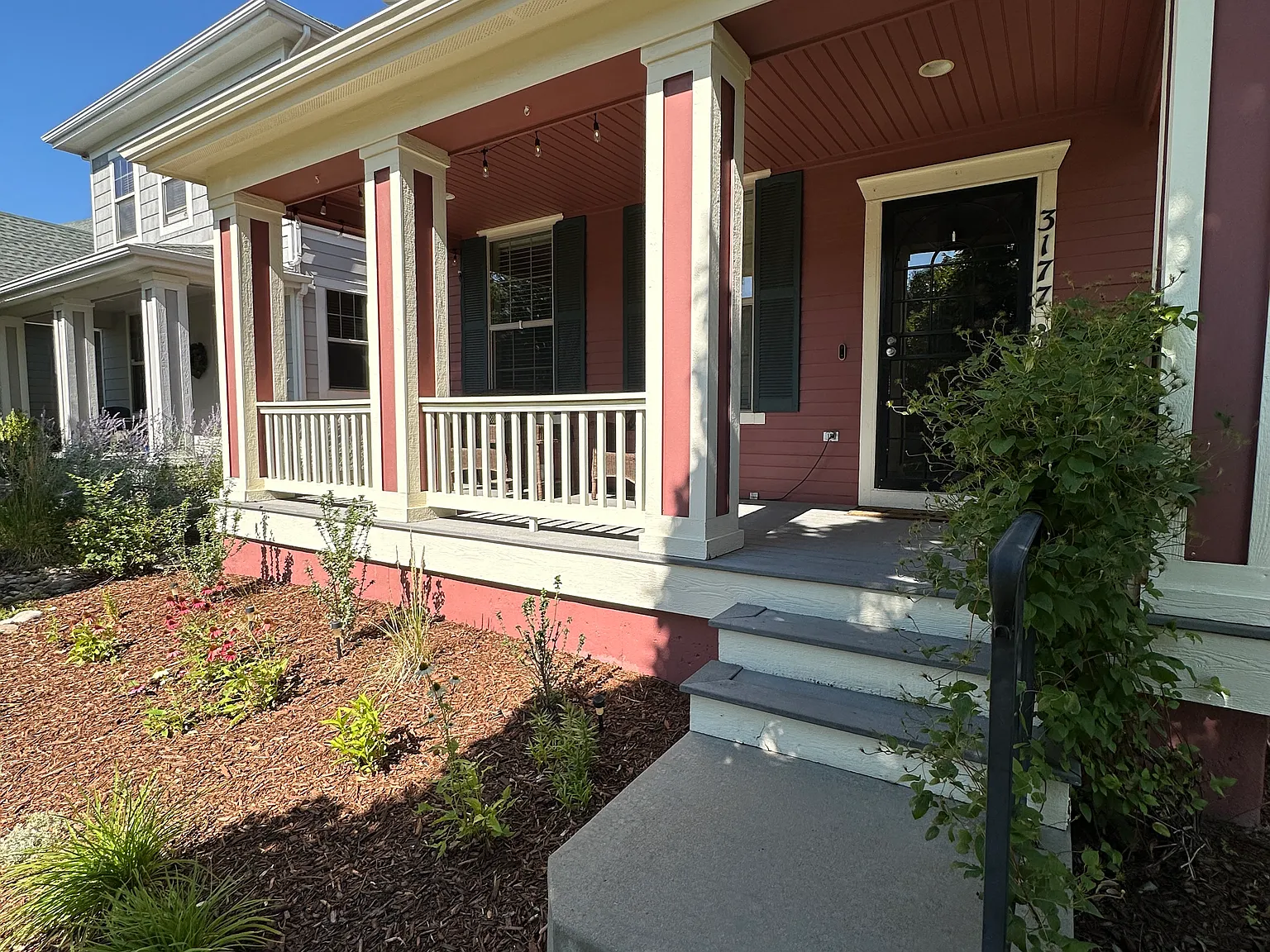 3177 Geneva Ct — Photo 2