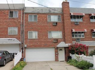 5845 78th St, Middle Village, NY 11379