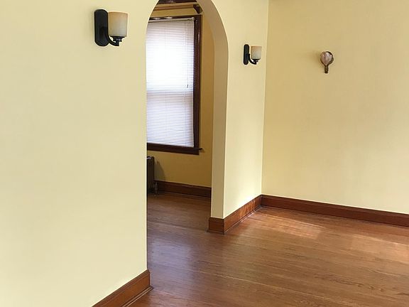 4th image of 6425 S Karlov Ave Floor 1