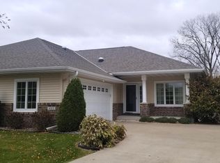422 French Rd, Onalaska, WI 54650