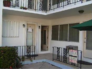 5th image of 10000 E Bay Harbor Dr APT 12A