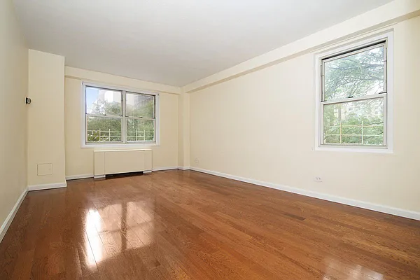 Rented by Compass | media 10