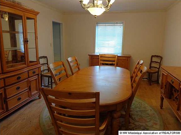 5th image of 6966 Redfield Dr