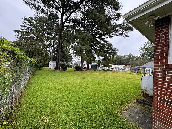 5th image of 603 Mimosa Rd