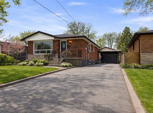 132 June St, Hamilton, ON L9A 2R9