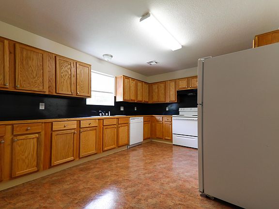 4th image of 5026 Weston Dr