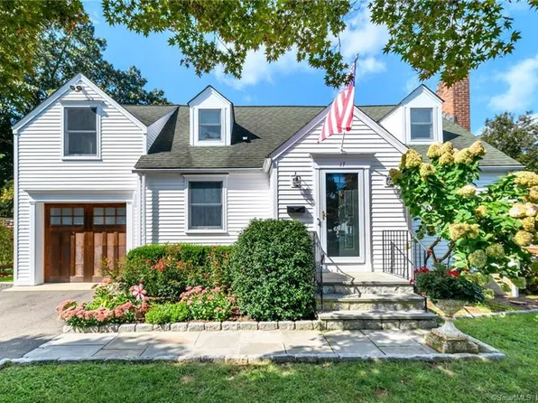 17 Chatham Drive, Norwalk, CT 06854
