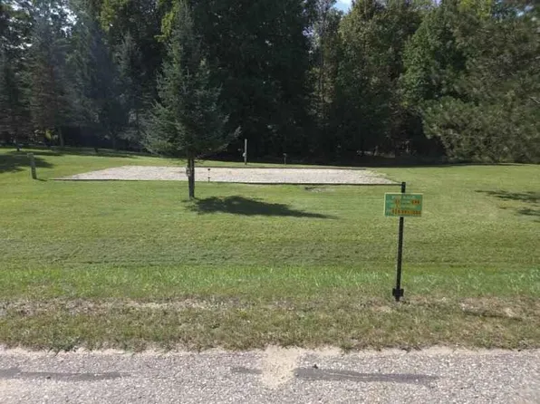 5347 Dover Way, Gladwin, MI 48624