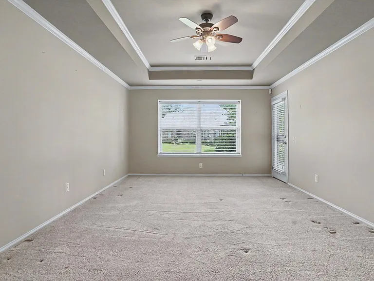 412 N Forest Ridge Blvd — Photo 17