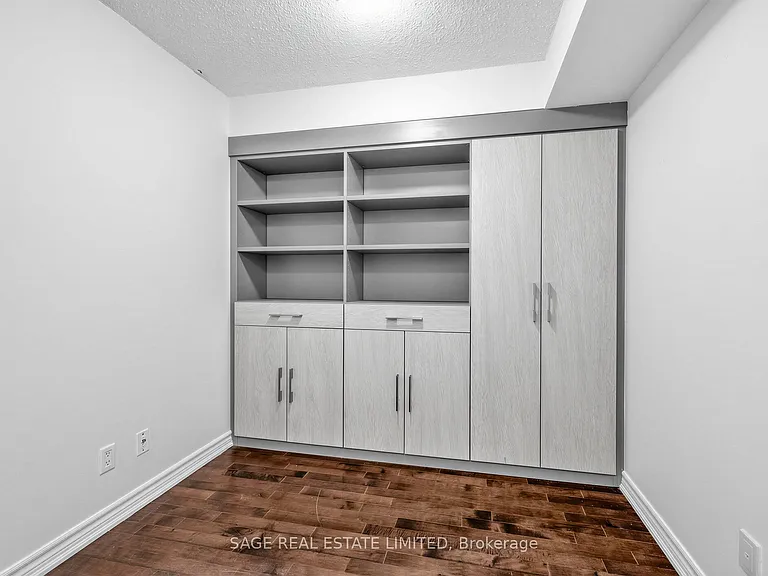 308 Palmerston Ave #315 — Photo 5