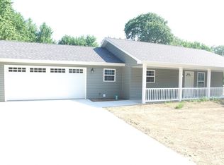 505 N Prewitt St, Nevada, MO 64772