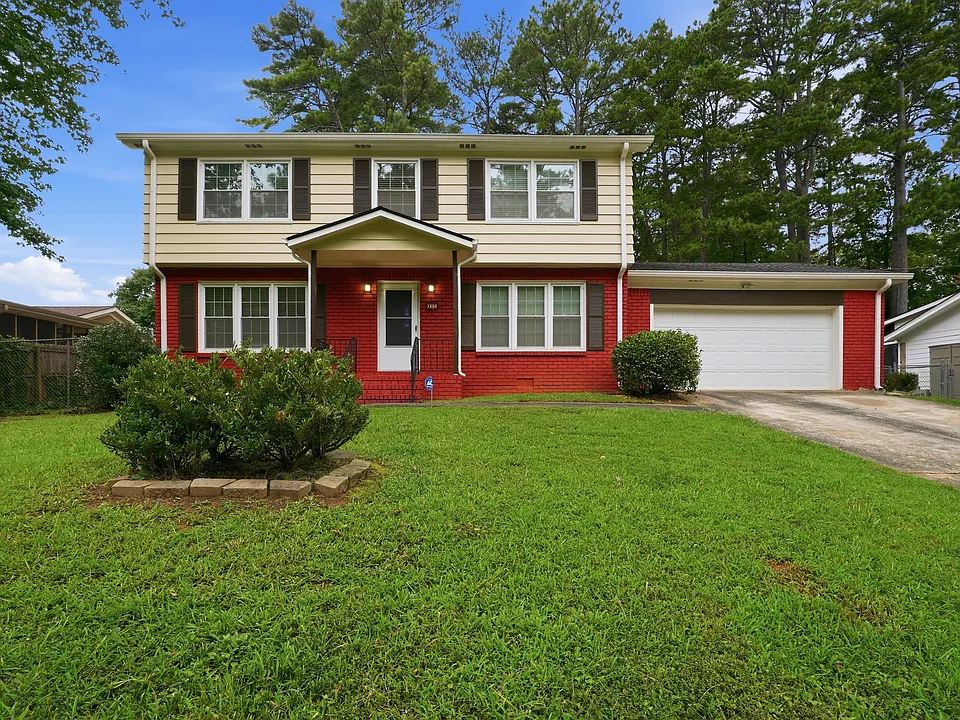 1616 Drayton Woods Dr