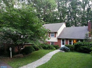 1021 Hedgerow Cir, Wayne, PA 19087