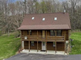 2122 School Rd, Greenleaf, WI 54126