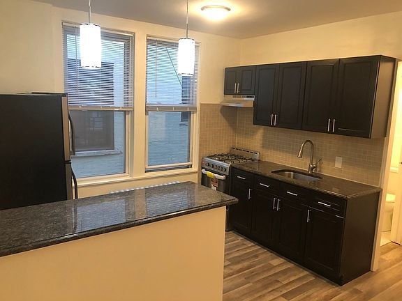 3rd image of 30-32 33rd St #3