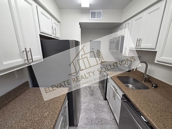 4th image of 3820 V St SE #1