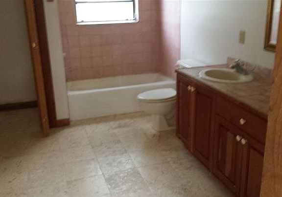 5th image of 12850 81st St