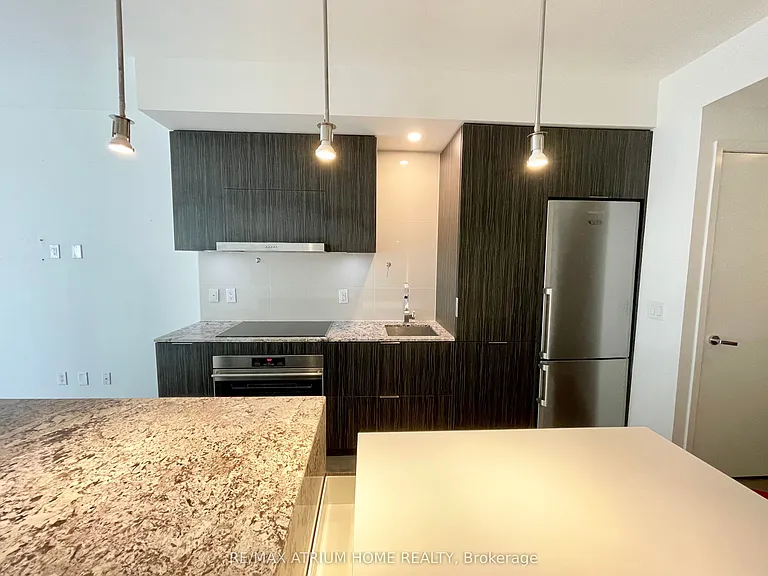 1 Bloor St E #1809 — Photo 6