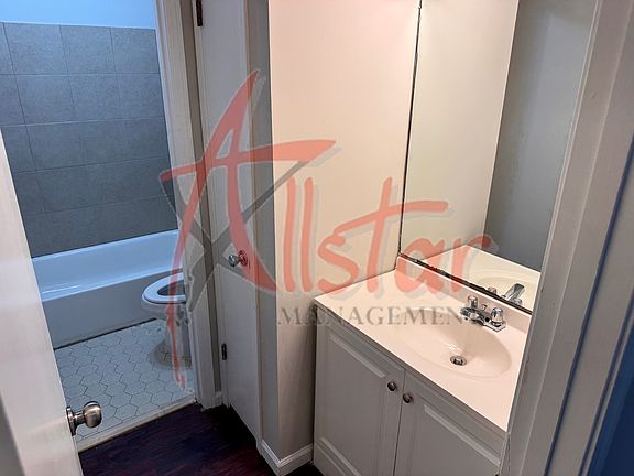 5th image of 4241 Faye Dr