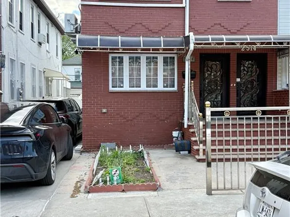 2514 E 24th St, Brooklyn, NY 11235