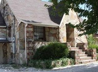 1306 S Campbell Ave, Springfield, MO 65807