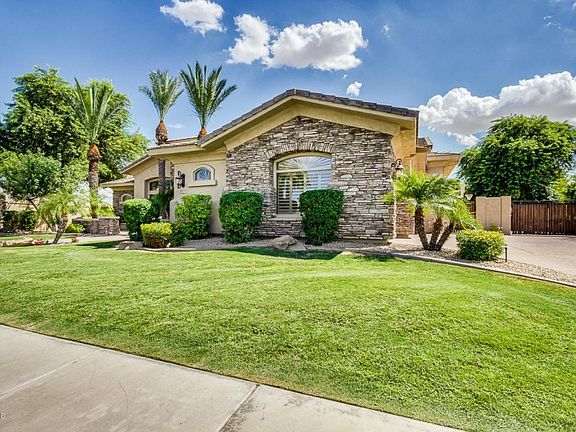 2nd image of 1533 W Zion Pl