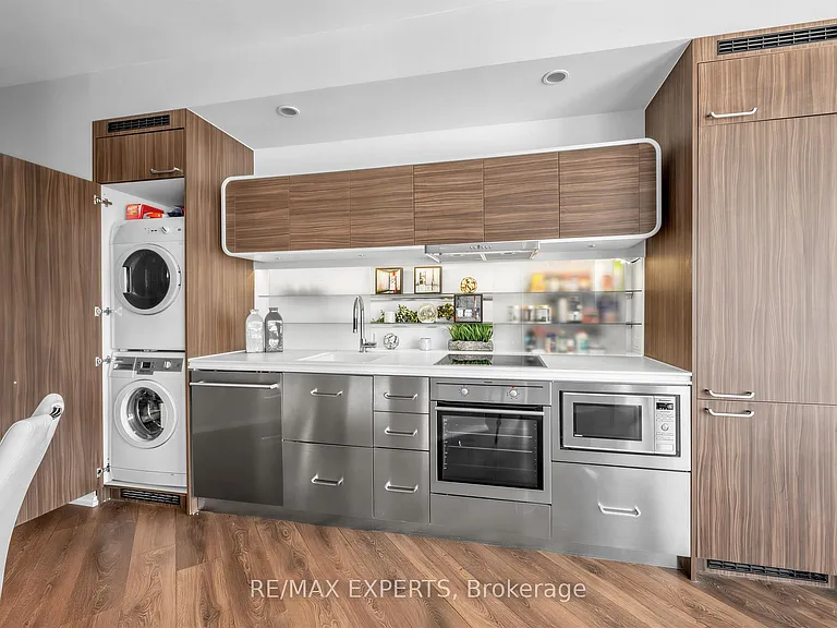 45 Charles St E #1509 — Photo 3