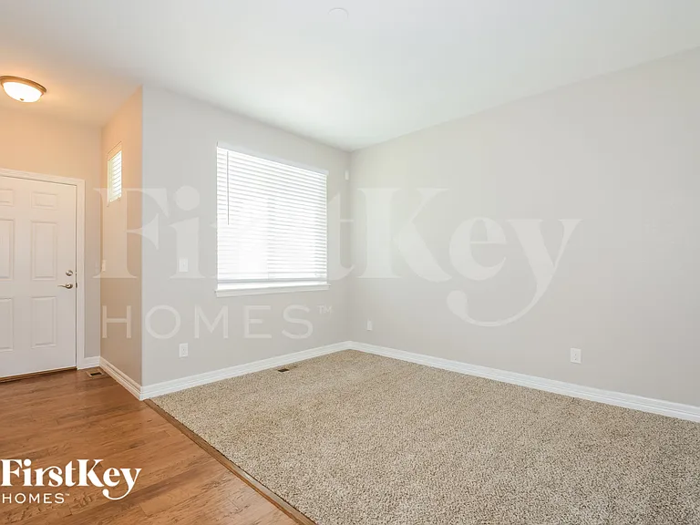 12742 E 105th Ave — Photo 5