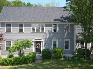 216 Fairways Edge Dr, Marshfield, MA 02050