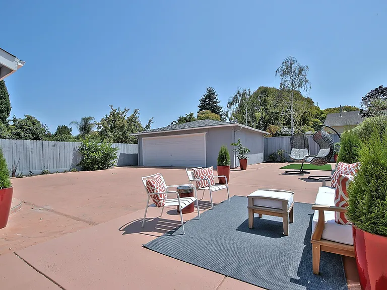 546 Hamilton Ave — Photo 22