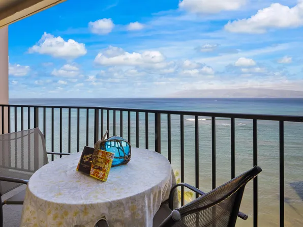 4327 Lower Honoapiilani Rd APT 1204B, Lahaina, HI 96761