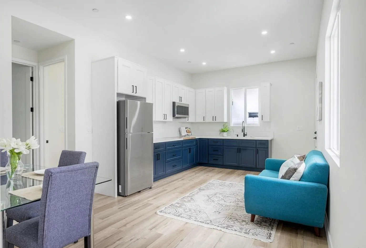 1 bed, 750 sqft, $2,999 — Photo 2