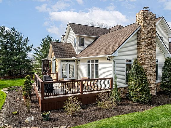 4th image of 6305 Highland Green Dr