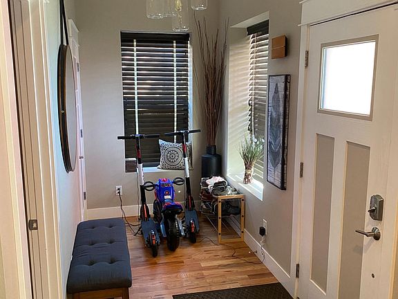 2nd image of 2619 N Race St