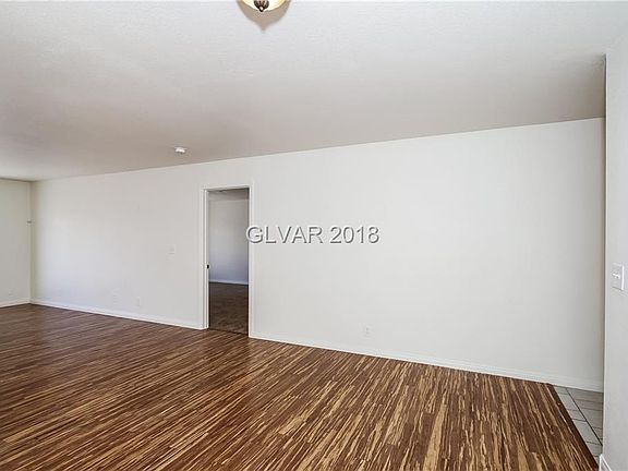 3rd image of 2553 Egret Cir