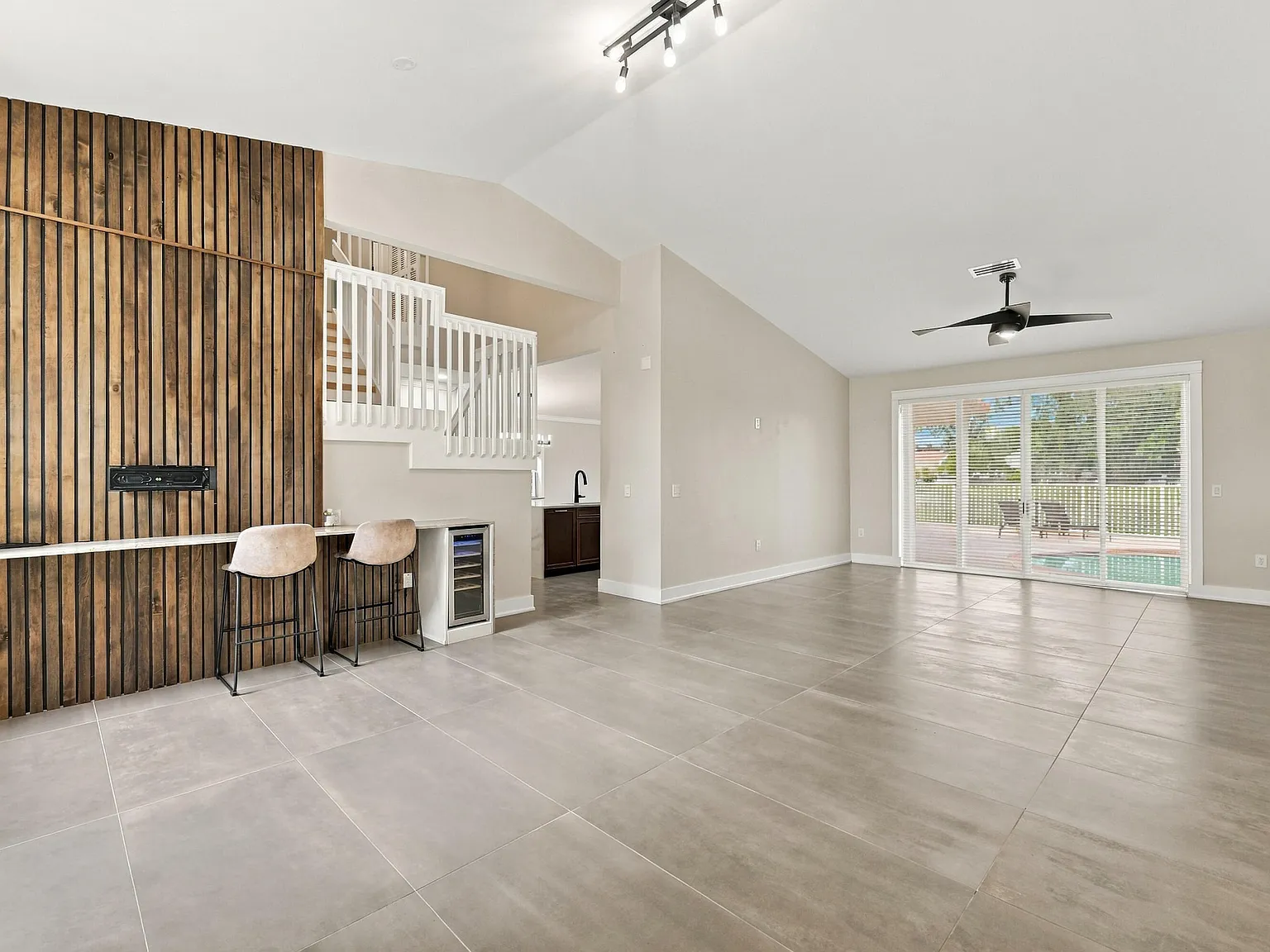 4 bed, 3.0 bath, 2761 sqft, $6,250 — Photo 3