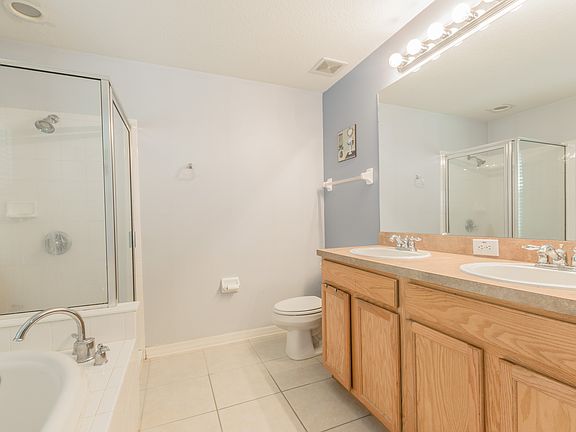 5th image of 7046 Kendall Heath Way