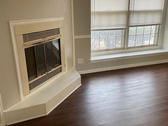 4th image of 13748 Parker Ave