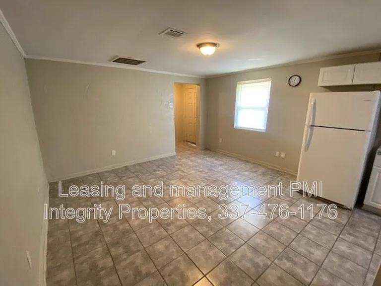 318 Auburn Dr #A — Photo 4