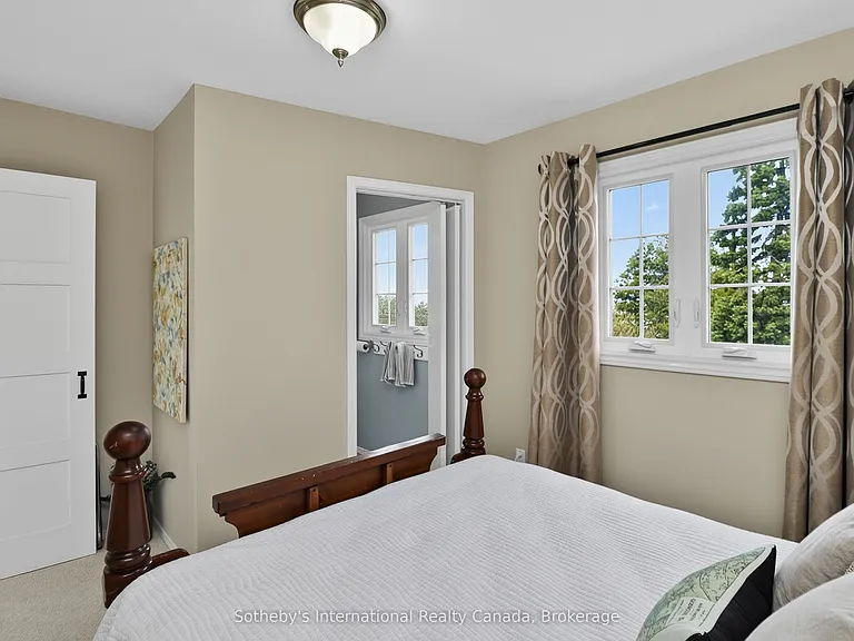 139 Lakeshore Rd E #10 — Photo 23