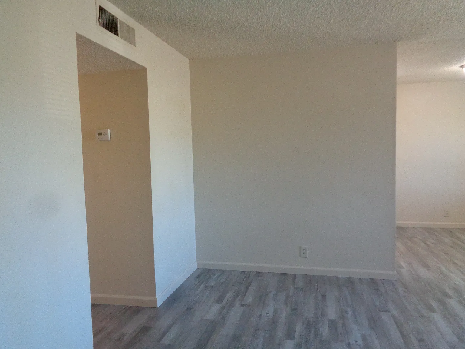 958 S. Barrett Road #1-4 - 4 — Photo 3