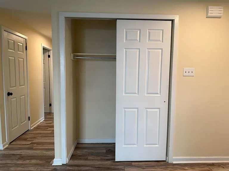 107 Cheswold Ct #107 — Photo 4