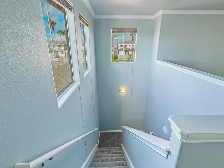 15410 Grass Cay Ct — Photo 38