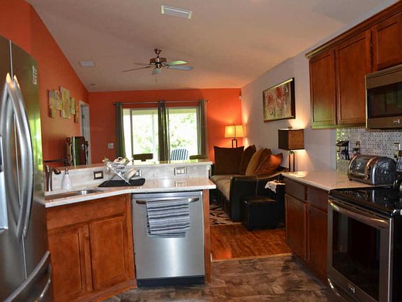 2nd image of 109 Rain Lily Cir