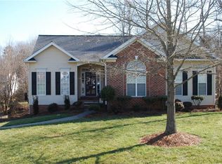145 Honeyridge Ct, Lewisville, NC 27023