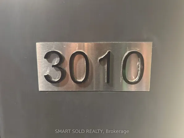 252 Church St, Toronto, ON