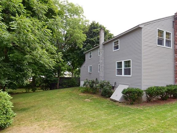 4th image of 1 Grandview Ave